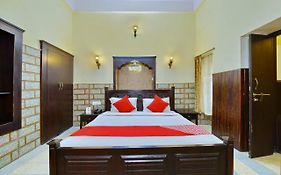 The Fateh Hotel By Le Pension Stays